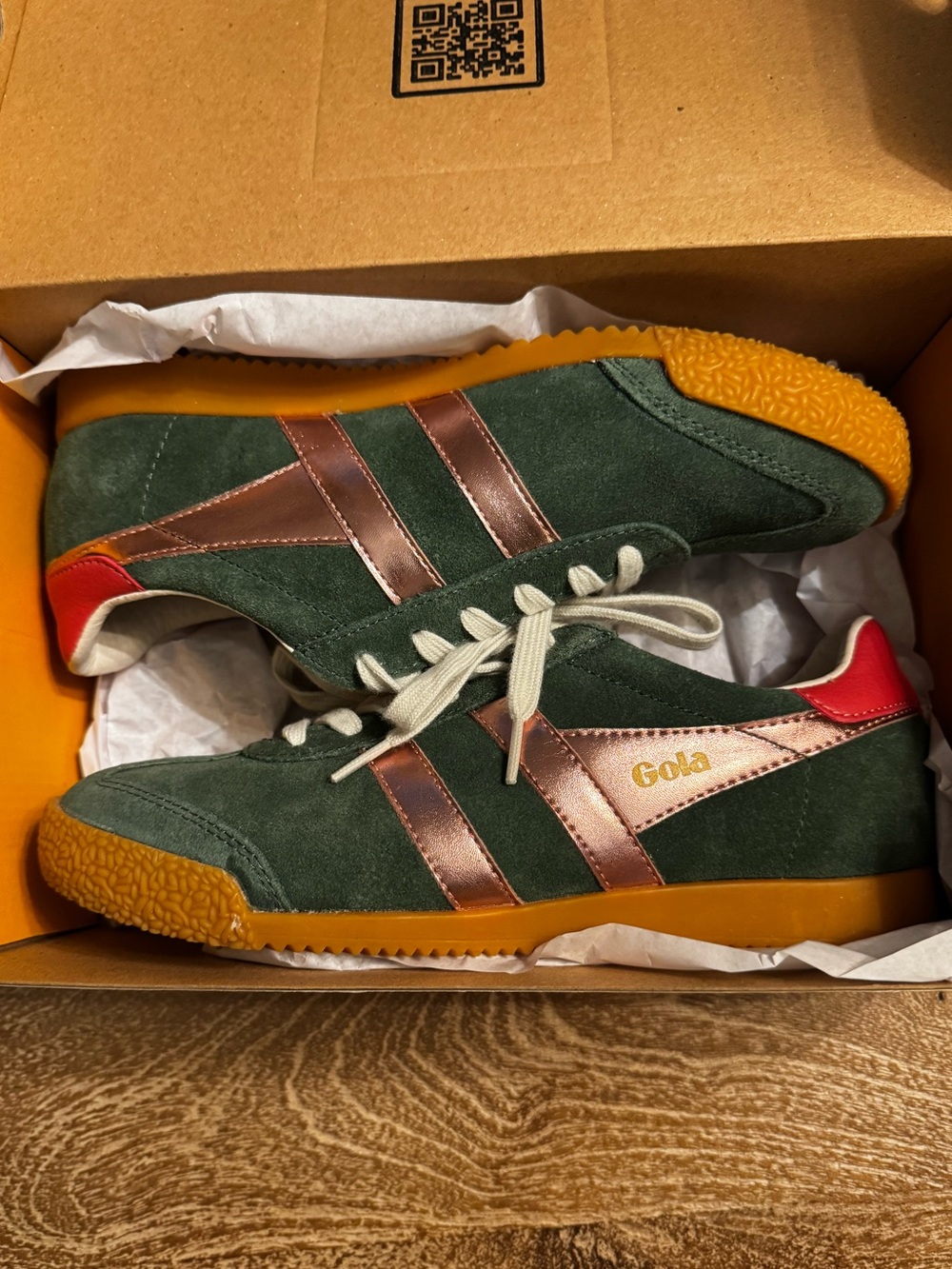 NWT Gola Elin Glitz Sneaker